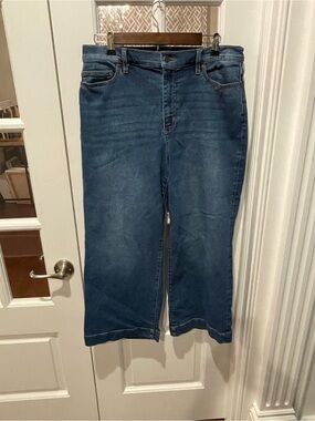Lands' End Wide-Leg, Cropped Jeans in Dark Blue Wash